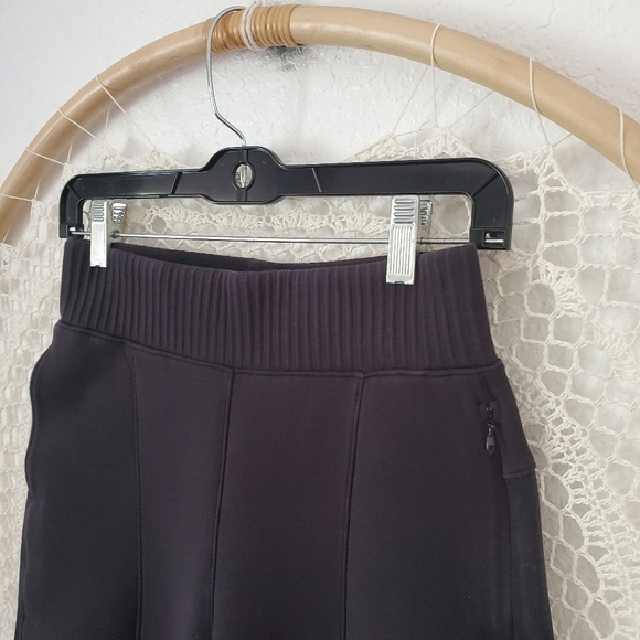 lululemon athletica Black Cropped Pants - Picture 6 of 11